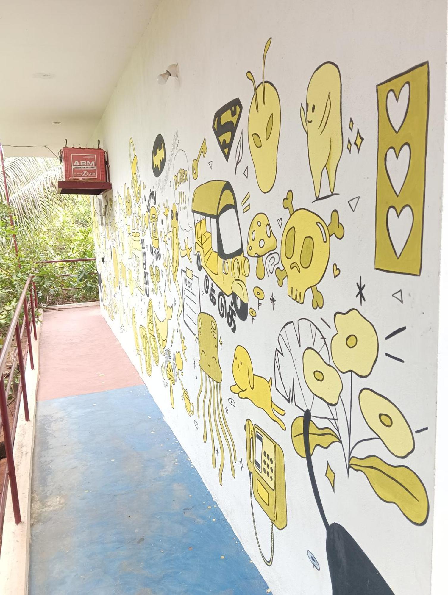 Travellers Crib Hotel Auroville Buitenkant foto