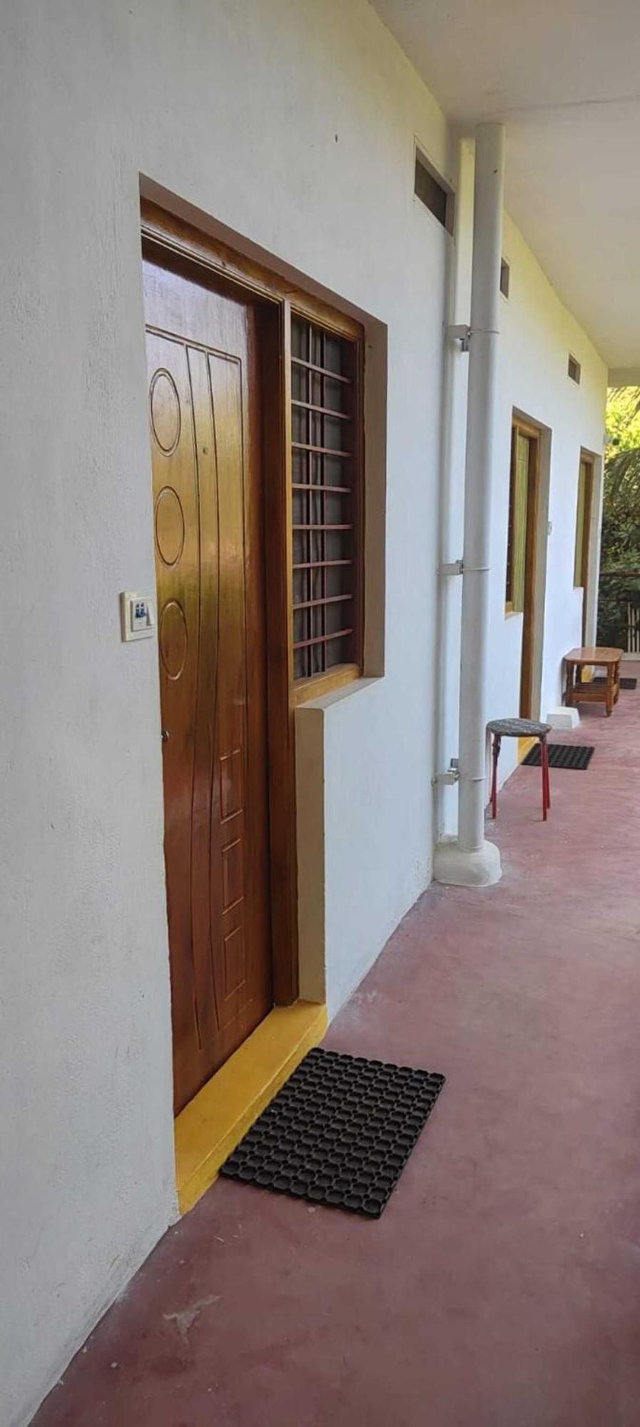 Travellers Crib Hotel Auroville Buitenkant foto