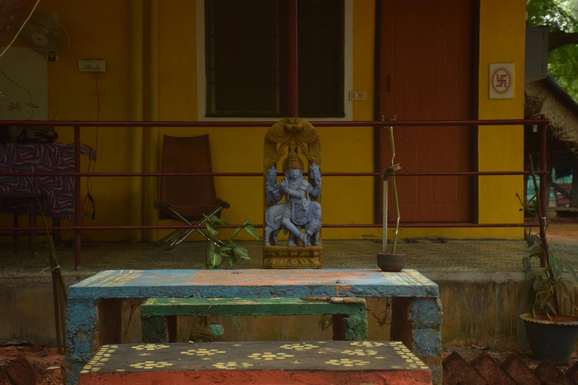 Travellers Crib Hotel Auroville Buitenkant foto